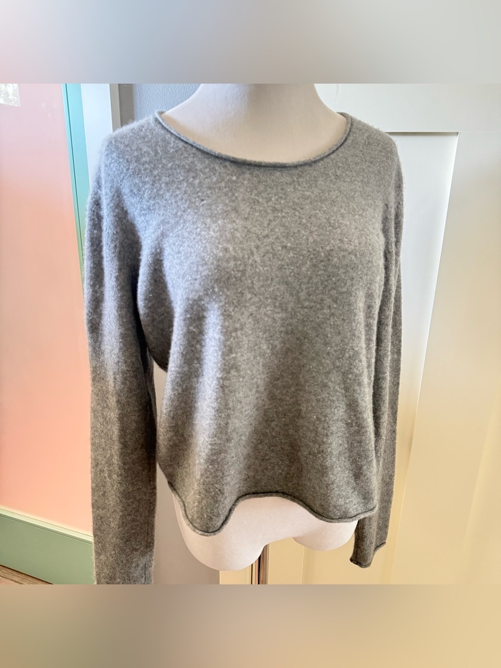 Sundance 100% Cashmere Sweater Grey Distressed